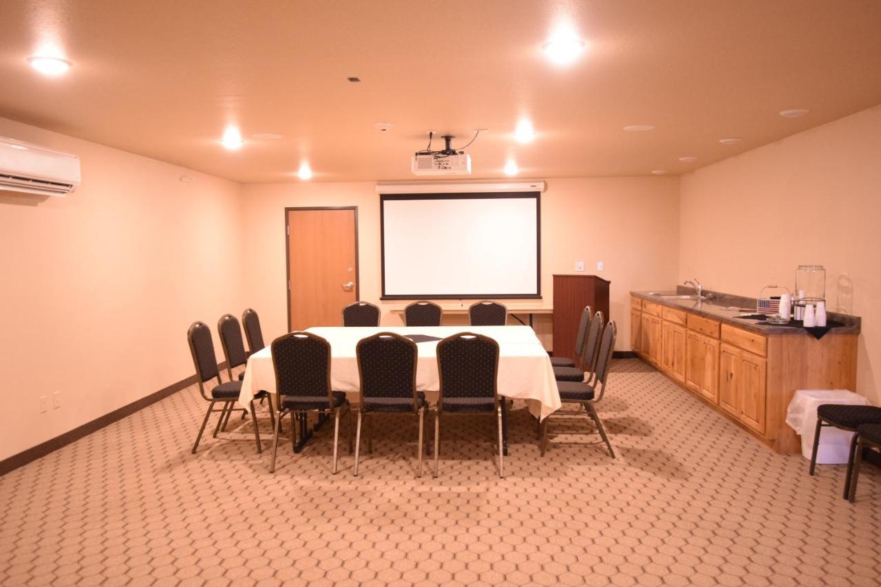 Newcastle Lodge & Convention Center מראה חיצוני תמונה