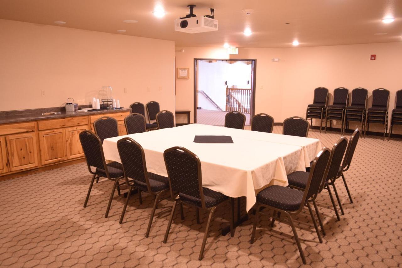 Newcastle Lodge & Convention Center מראה חיצוני תמונה